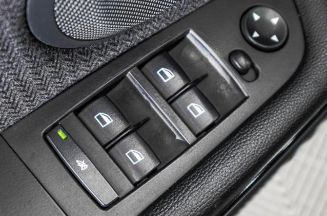 BMW 3 серии V (E90/E91/E92/E93) с пробегом 2010 года, цена 1 049 000 рублей, 297000 км, седан, Автокод Объявления