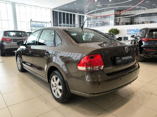Volkswagen Polo V с пробегом 2015 года, цена 880 000 рублей, 99689 км, седан, Автокод Объявления