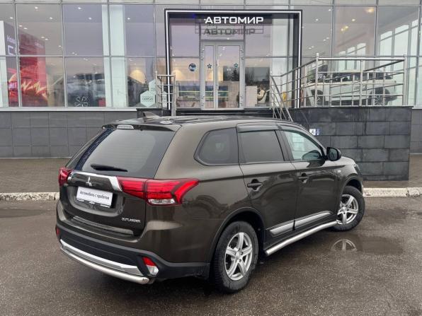 Mitsubishi Outlander III Рестайлинг 2 с пробегом 2018 года, цена 1 955 000 рублей, 57631 км, внедорожник, Автокод Объявления