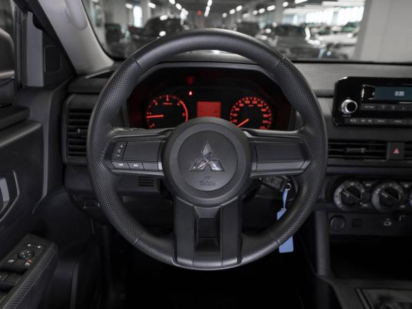 Mitsubishi L200 VI с пробегом 2025 года, цена 4 900 000 рублей, 50 км, пикап, Автокод Объявления