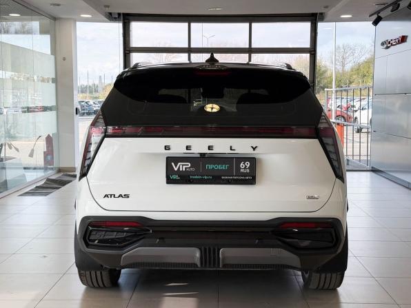 Geely Atlas II с пробегом 2024 года, цена 2 775 000 рублей, 54147 км, внедорожник, Автокод Объявления