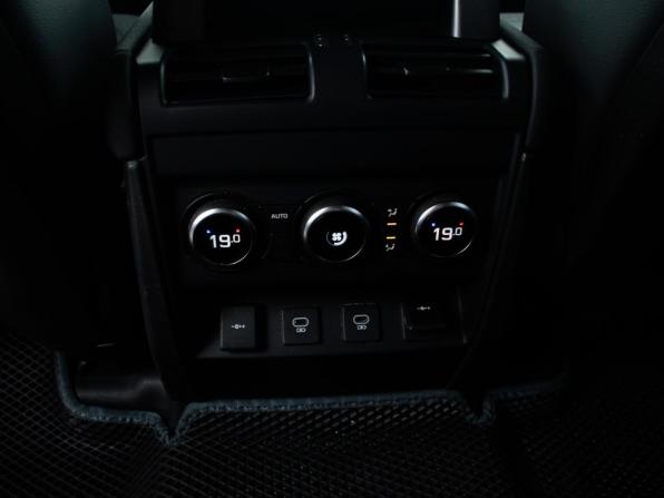 Land Rover Defender II с пробегом 2020 года, цена 4 498 000 рублей, 78007 км, внедорожник, Автокод Объявления