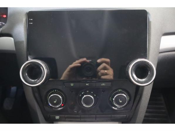 Skoda Octavia II (A5) Рестайлинг с пробегом 2013 года, цена 679 000 рублей, 217000 км, лифтбек, Автокод Объявления