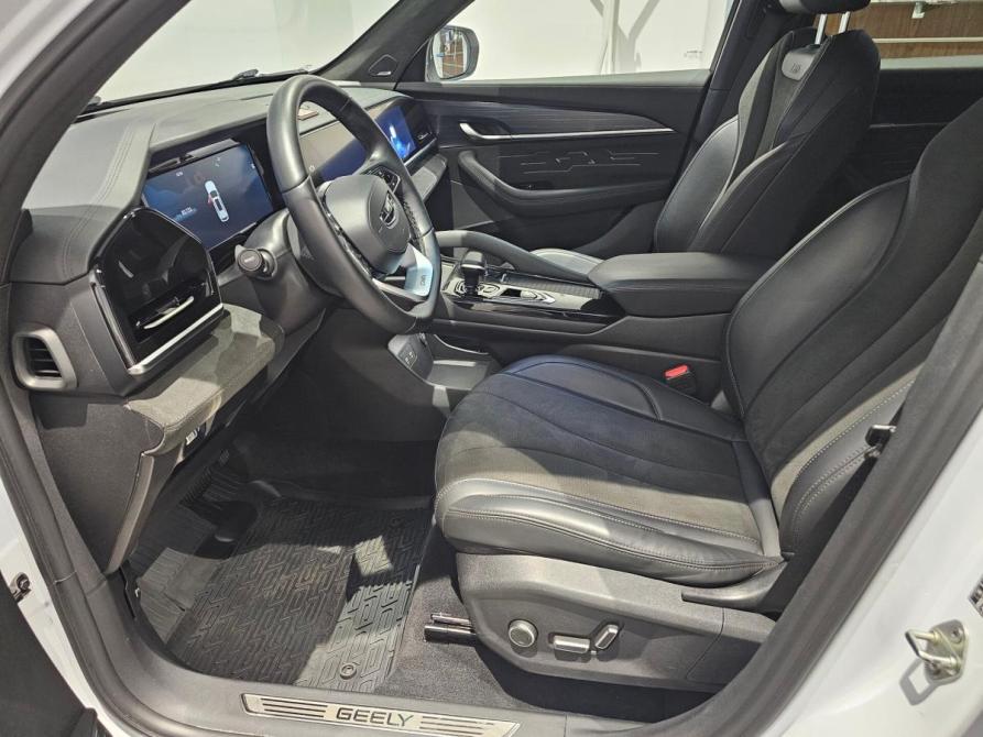 Geely Monjaro I Москва  - изображение 21