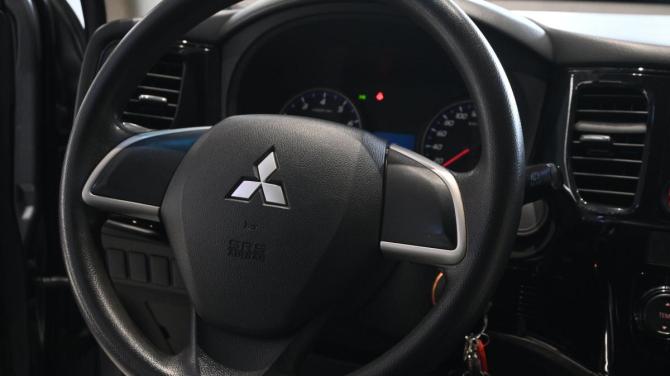 Mitsubishi Outlander III с пробегом 2013 года, цена 1 235 000 рублей, 200000 км, внедорожник, Автокод Объявления