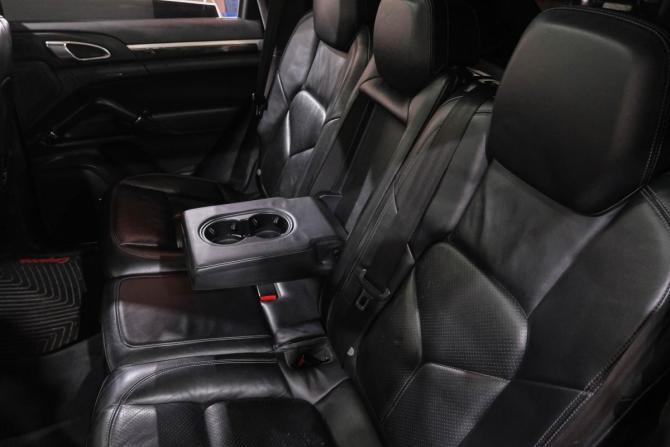 Porsche Cayenne II (958) с пробегом 2011 года, цена 2 629 000 рублей, 230000 км, внедорожник, Автокод Объявления