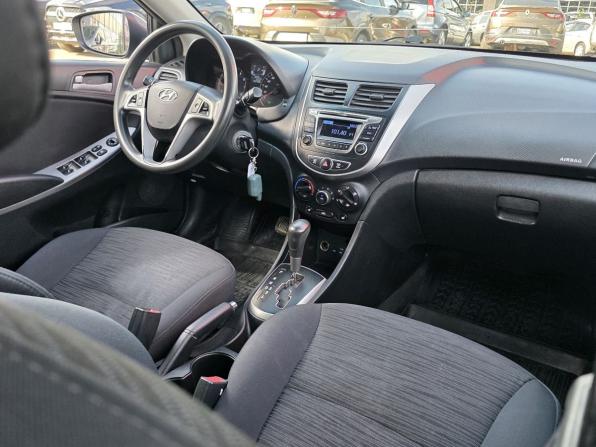 Hyundai Solaris I Рестайлинг с пробегом 2014 года, цена 700 000 рублей, 123765 км, седан, Автокод Объявления