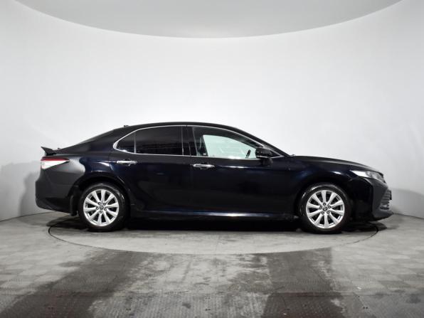 Toyota Camry VIII (XV70) с пробегом 2021 года, цена 2 690 000 рублей, 129699 км, седан, Автокод Объявления