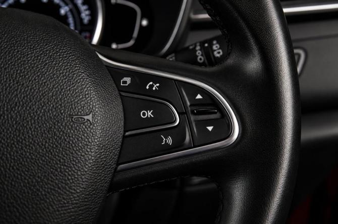 Renault Kadjar I с пробегом 2017 года, цена 1 719 000 рублей, 50000 км, внедорожник, Автокод Объявления