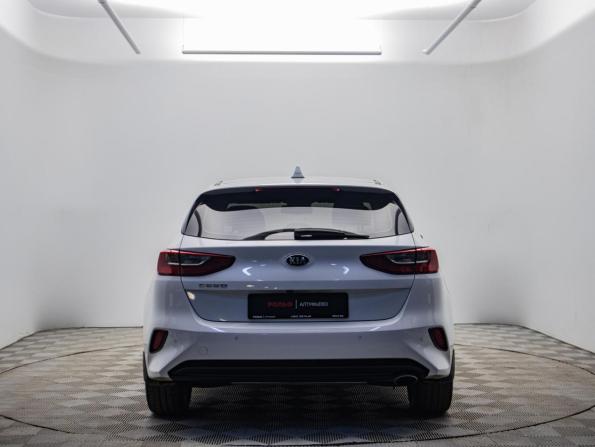 Kia Ceed III с пробегом 2021 года, цена 1 650 000 рублей, 111800 км, хэтчбек, Автокод Объявления