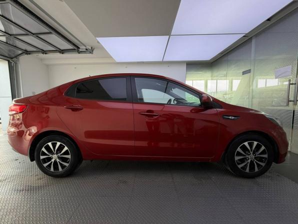 Kia Rio III Рестайлинг с пробегом 2015 года, цена 999 000 рублей, 174244 км, седан, Автокод Объявления