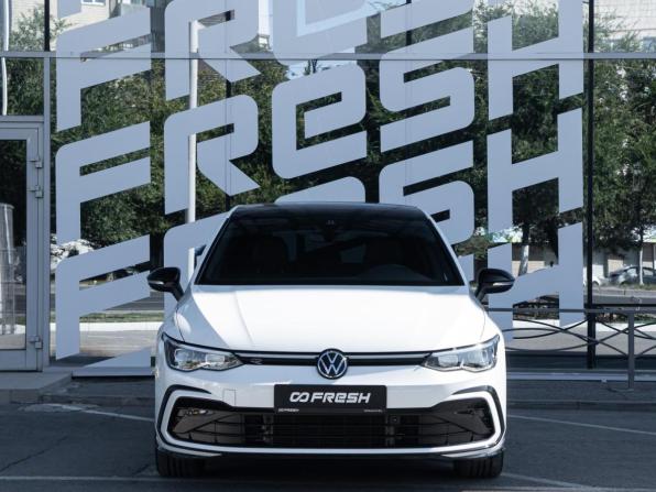 Volkswagen Golf VIII с пробегом 2024 года, цена 3 499 000 рублей, 9781 км, хэтчбек, Автокод Объявления