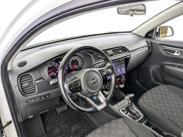 Kia Rio IV с пробегом 2017 года, цена 1 470 000 рублей, 71225 км, седан, Автокод Объявления