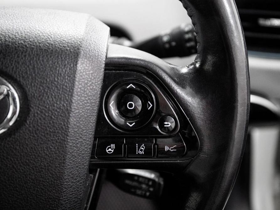 Toyota Prius IV (XW50) Иркутск  - изображение 12