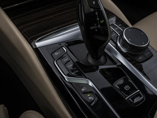 BMW 5 серии VIII (G60/G61/G68) с пробегом 2023 года, цена 6 100 000 рублей, 84520 км, седан, Автокод Объявления