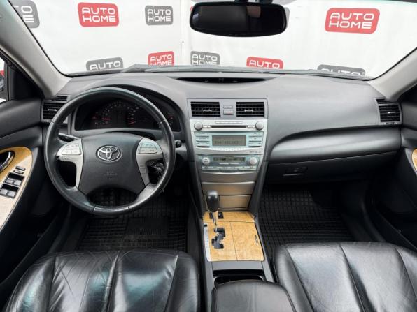 Toyota Camry VI (XV40) с пробегом 2007 года, цена 949 900 рублей, 380000 км, седан, Автокод Объявления