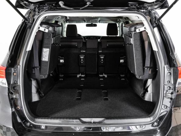 Toyota Fortuner II с пробегом 2018 года, цена 2 699 000 рублей, 266384 км, внедорожник, Автокод Объявления