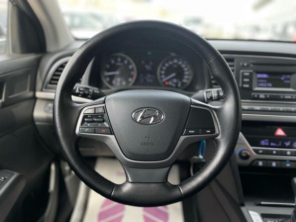 Hyundai Elantra VI (AD) с пробегом 2017 года, цена 1 460 000 рублей, 95484 км, седан, Автокод Объявления