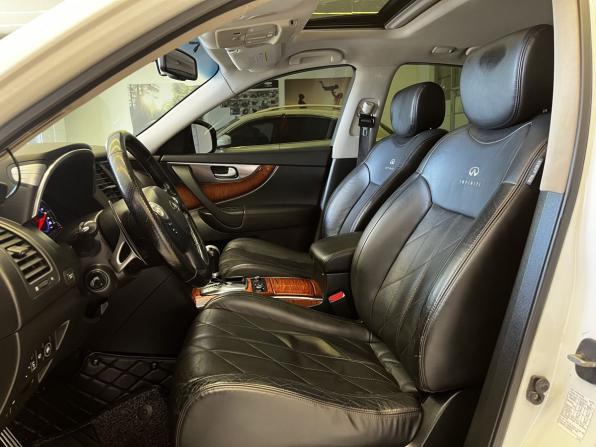 Infiniti FX II (S51) с пробегом 2010 года, цена 1 450 000 рублей, 181000 км, внедорожник, Автокод Объявления