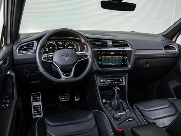 Volkswagen Tiguan II Рестайлинг с пробегом 2021 года, цена 3 625 000 рублей, 139308 км, внедорожник, Автокод Объявления