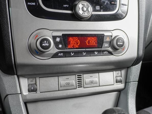 Ford Focus II Рестайлинг с пробегом 2009 года, цена 649 000 рублей, 233702 км, хэтчбек, Автокод Объявления