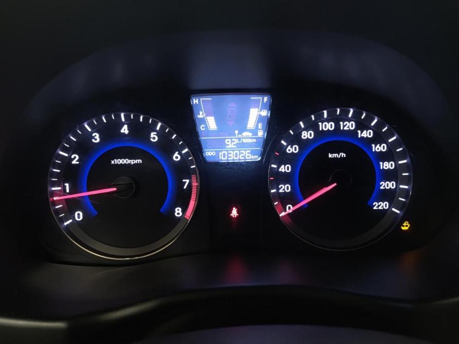 Hyundai Solaris I Казань  - изображение 16
