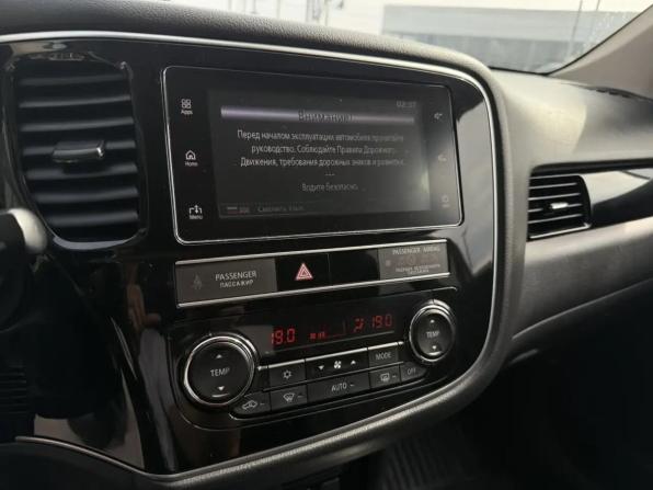Mitsubishi Outlander III Рестайлинг 3 с пробегом 2018 года, цена 1 990 000 рублей, 92428 км, внедорожник, Автокод Объявления