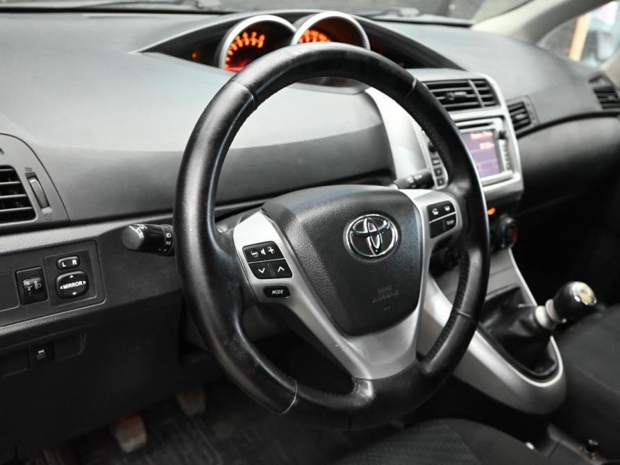 Toyota Verso I Екатеринбург  - изображение 11