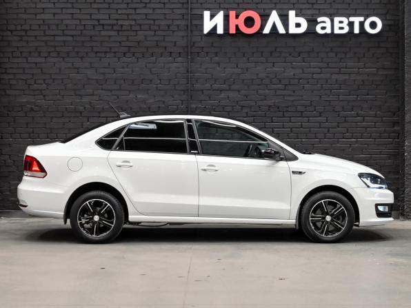 Volkswagen Polo V Рестайлинг с пробегом 2017 года, цена 1 050 000 рублей, 188342 км, седан, Автокод Объявления