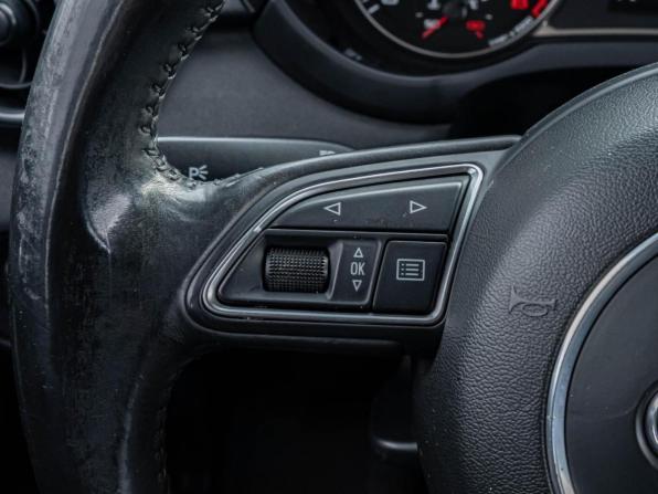 Audi A1 I (8X) с пробегом 2012 года, цена 998 000 рублей, 206284 км, хэтчбек, Автокод Объявления