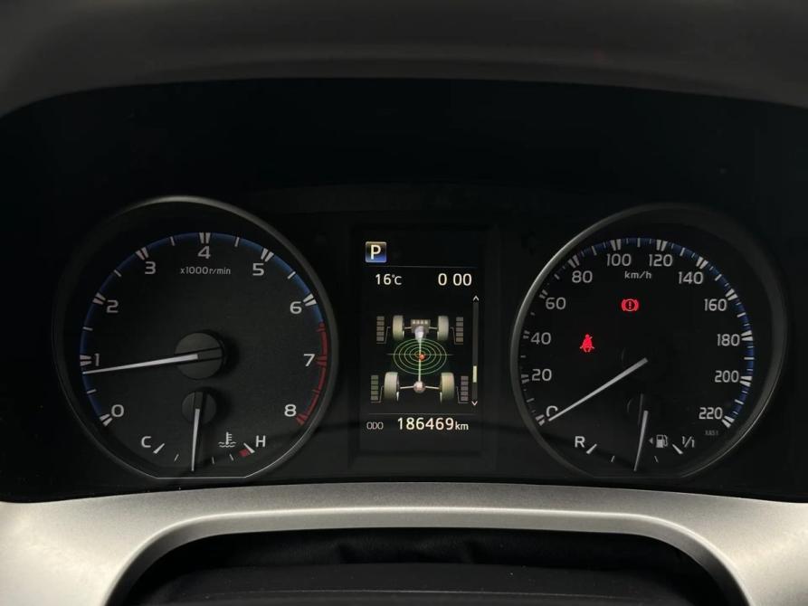 Toyota RAV4 IV (XA40) Рестайлинг Екатеринбург  - изображение 12