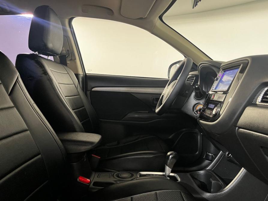 Mitsubishi Outlander III Рестайлинг 2 Великий Новгород  - изображение 12