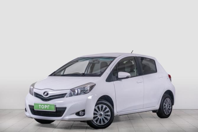 Toyota Vitz III (XP130) с пробегом 2013 года, цена 749 000 рублей, 130000 км, хэтчбек, Автокод Объявления