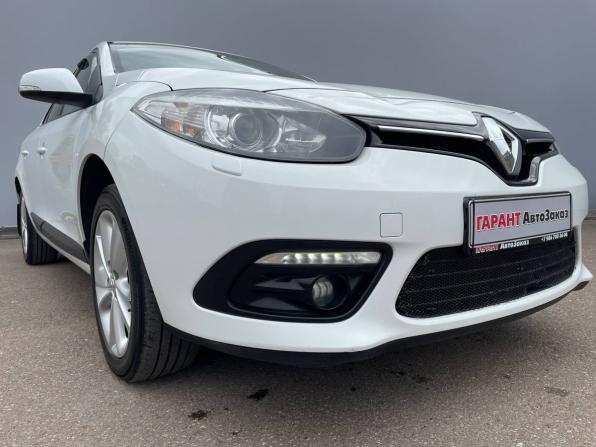 Renault Fluence I Рестайлинг с пробегом 2016 года, цена 920 000 рублей, 238216 км, седан, Автокод Объявления