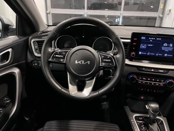 Kia Ceed III Рестайлинг с пробегом 2022 года, цена 2 383 000 рублей, 77739 км, универсал, Автокод Объявления
