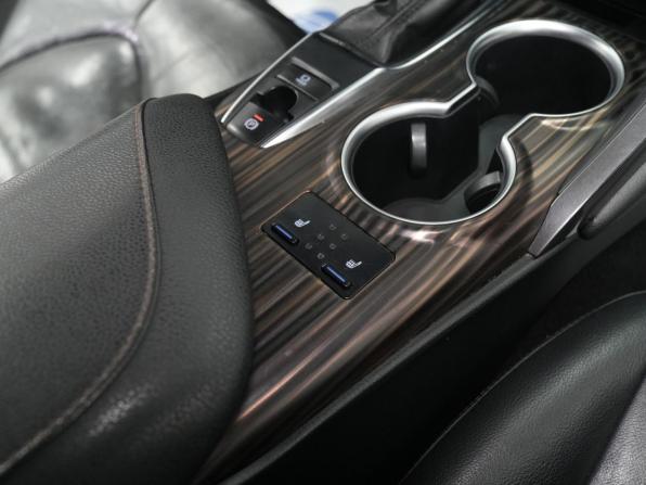 Toyota Camry VIII (XV70) с пробегом 2018 года, цена 2 500 000 рублей, 170000 км, седан, Автокод Объявления