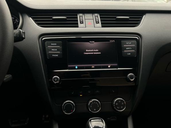 Skoda Octavia III (A7) Рестайлинг с пробегом 2018 года, цена 1 311 000 рублей, 141569 км, лифтбек, Автокод Объявления