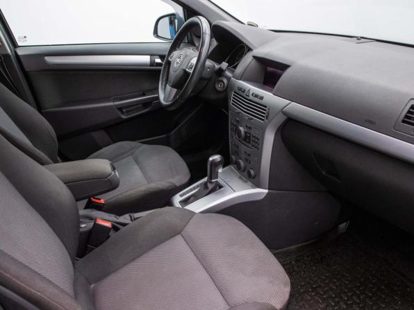 Opel Astra H Рестайлинг с пробегом 2011 года, цена 657 000 рублей, 132218 км, универсал, Автокод Объявления