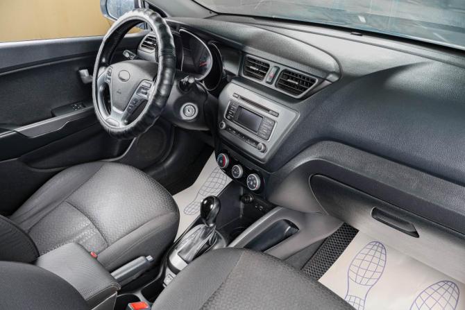 Kia Rio III Рестайлинг с пробегом 2016 года, цена 1 179 000 рублей, 171000 км, седан, Автокод Объявления