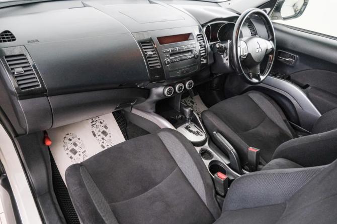 Mitsubishi Outlander II с пробегом 2008 года, цена 1 199 000 рублей, 161000 км, внедорожник, Автокод Объявления