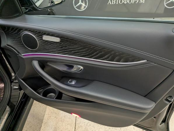 Mercedes-Benz E-Класс V (W213 S213 C238) Рестайлинг с пробегом 2021 года, цена 3 353 500 рублей, 185000 км, седан, Автокод Объявления