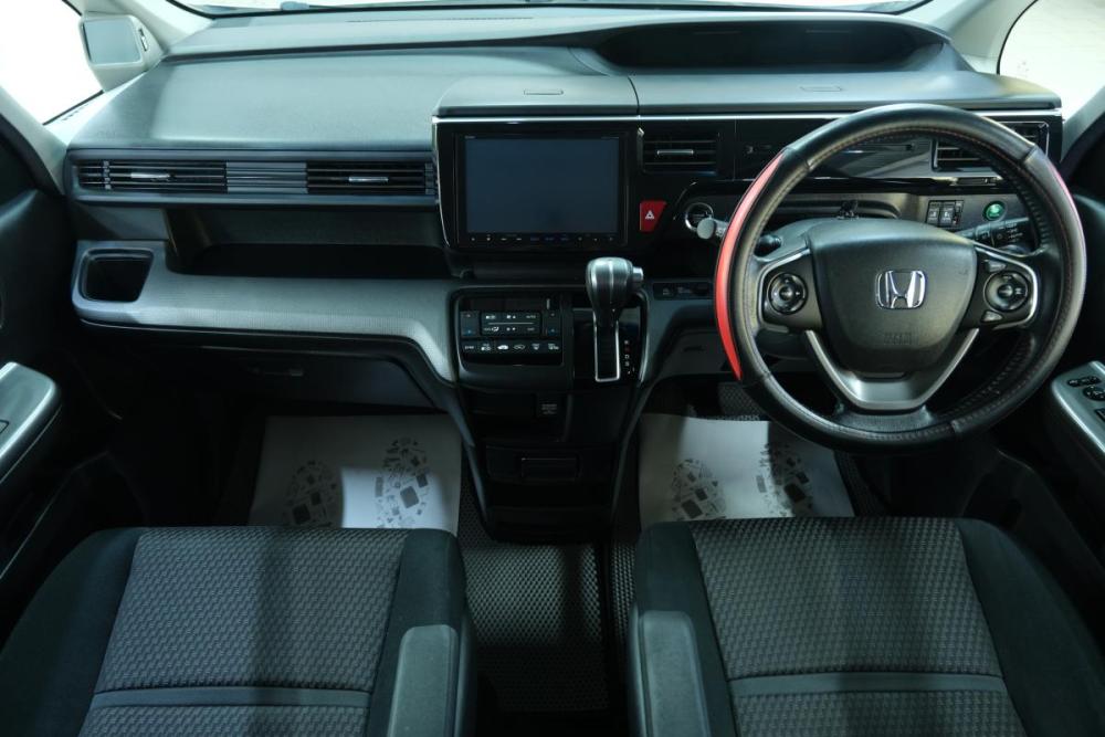 Honda Stepwgn V Омск  - изображение 15