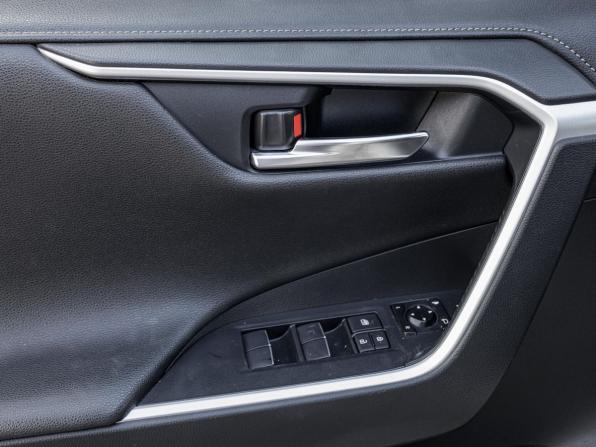 Toyota RAV4 V (XA50) с пробегом 2021 года, цена 3 700 000 рублей, 68500 км, внедорожник, Автокод Объявления