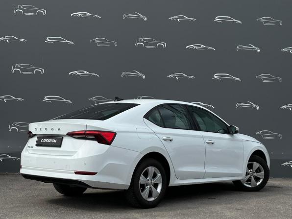 Skoda Octavia IV (A8) с пробегом 2021 года, цена 2 230 400 рублей, 54126 км, лифтбек, Автокод Объявления