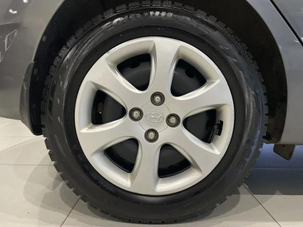 Hyundai Solaris I с пробегом 2012 года, цена 615 000 рублей, 199679 км, хэтчбек, Автокод Объявления
