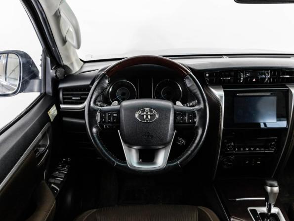 Toyota Fortuner II с пробегом 2018 года, цена 2 699 000 рублей, 266384 км, внедорожник, Автокод Объявления