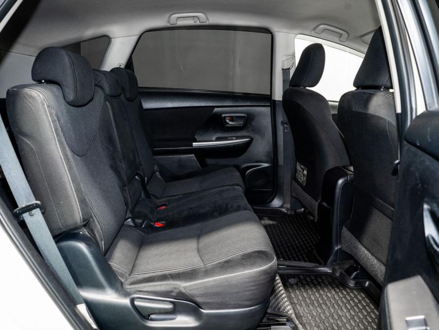 Toyota Prius Alpha I (ZVW40/41) Рестайлинг Чита  - изображение 5