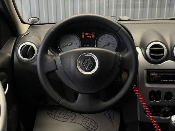 Renault Logan I Рестайлинг с пробегом 2011 года, цена 457 000 рублей, 136411 км, седан, Автокод Объявления
