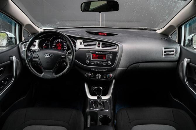Kia Ceed II с пробегом 2013 года, цена 1 090 000 рублей, 143042 км, хэтчбек, Автокод Объявления