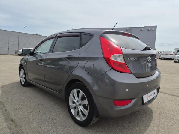 Hyundai Solaris I с пробегом 2012 года, цена 670 000 рублей, 162276 км, седан, Автокод Объявления